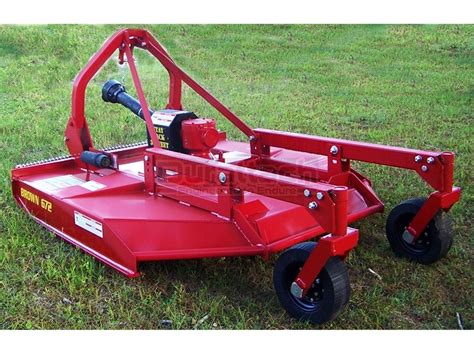 With a 26" cut and 2" brush busting ability, the PREMIER 26 is similar to our PRO 26, except that it does not accept optional attachments. . Tractor supply brush cutter
